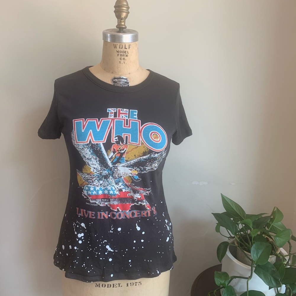 Chaser
The Who Live in Concert Crew Neck T-Shirt M